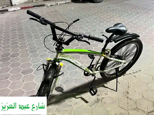 عجلة إيطالية مستعملة بحالة ممتازة!  فرصة لا تُفوّت!
