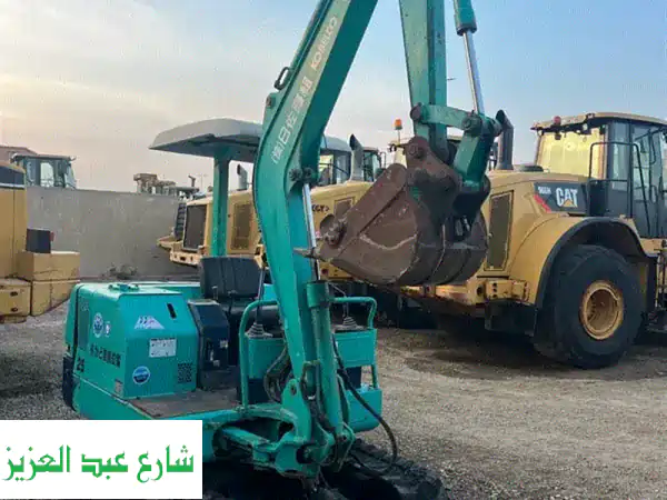 حفار صغير مستورد - حالة ممتازة - فرصة لا تُفوّت!