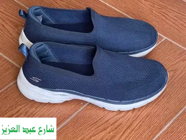 أحذية سكيتشرز الأصلية - مقاس 37.5 - راحة لا...