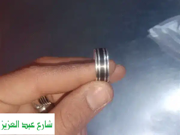 فرص ذهبية!  اكسسوارات ومستحضرات تجميل مستعملة...