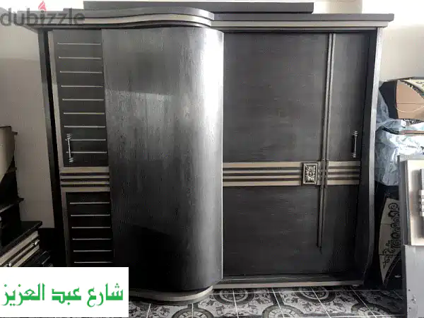 غرفة نوم ماستر فاخرة من خشب الزان - تصميم ملكي...