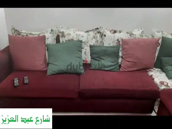 ركنة فخمة ٣ قطع + كرسي + 20 مخدة - فرصة لا تُفوّت!