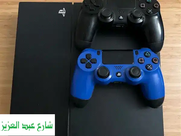 بلايستيشن 4 مع مشكلة بسيطة + تحكمين (خصم مميز!)