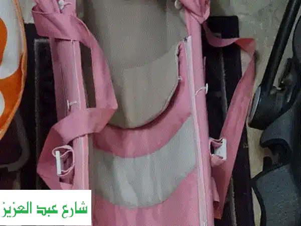 مستلزمات أطفال مستعملة بحالة ممتازة:وفر...