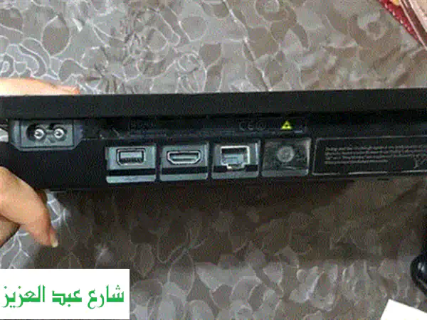 بلاي ستيشن 4 سليم مستعمل - سعر لا يُقاوم! (بدون دراعات)