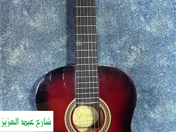جيتار فالنسيا جديد كلياً - فرصة لا تُفوّت لعشاق الموسيقى!