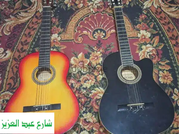 جيتارين كلاسيك للبيع + جراباتهما! (فرصة مميزة...