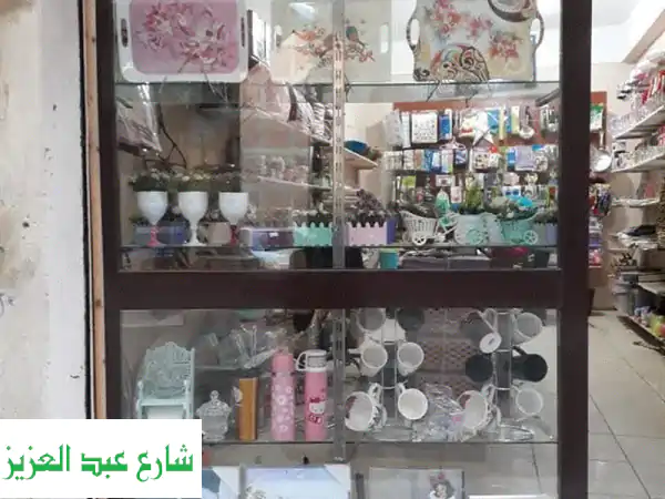 واجهة محل أنيقة من الألوميتال بزجاج كسر زيرو...