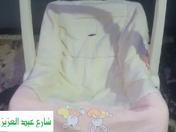 كرسي أطفال هزاز كالجديد! يناسب السيارة والمنزل 🚗🏠