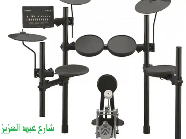 طقم طبول ياماها DTX452K + كرسي طبول بيرل وعصي برو مارك...