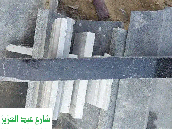 تجليد سور فاخر بلمسة إبداعية: رخام أسواني بإضاءة LED!