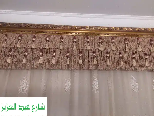 ستائر برقع فاخرة: أضفي سحراً على منزلك مع ستارتين فاخرين (3.90م و 1.70م)