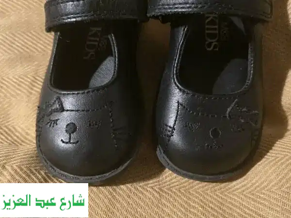 احذية و صندل بناتي مستورد ماركات مستعمل بحالة...