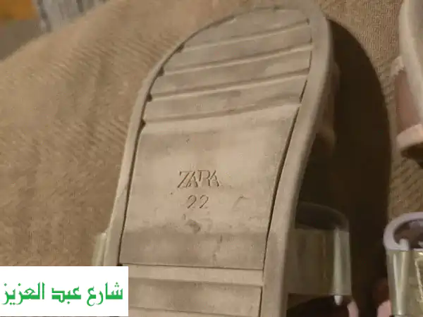 احذية و صندل بناتي مستورد ماركات مستعمل بحالة ممتازة مقاسات 202122