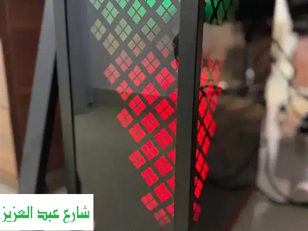 محطة عمل MSI احترافية مع شاشة Dell ومُلحقاتها - عرض...