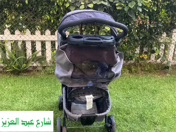 عربة أطفال شيكو مزدوجة + مقعد سيارة - بحالة ممتازة! (عرض خاص)