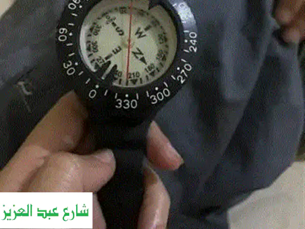 بوصلة إيطالية عتيقة مقاومة للماء - حالة ممتازة!...