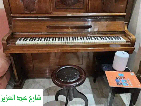 بيانو شتاينواي برلين عتيق فاخر - قطعة فنية تعزف...
