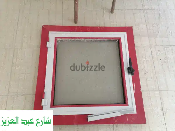 شباك حمام ألوميتال فاخر: تصميم أنيق وعمر طويل - عرض خاص!