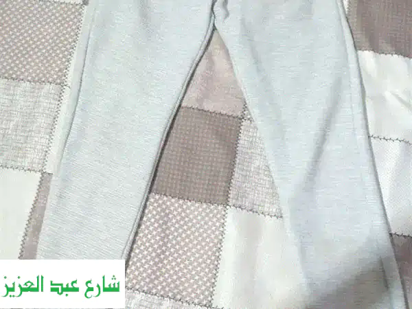 بنطلون ترينج رجالي مقاس 28 - بحالة ممتازة!  راحة...