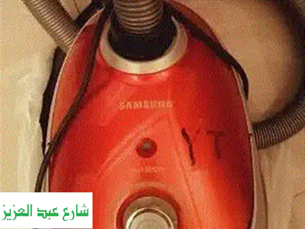 مكنسة سامسونج - كالجديدة! استعمال خفيف جدًا - فرصة...