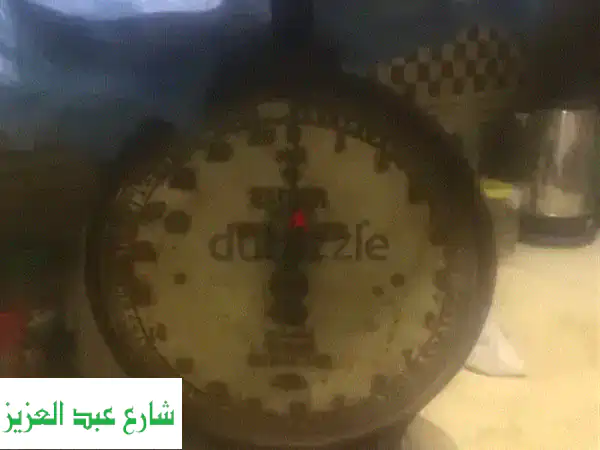 ميزان إنجليزي عتيق - تحفة فنية نادرة تُضفي سحراً...