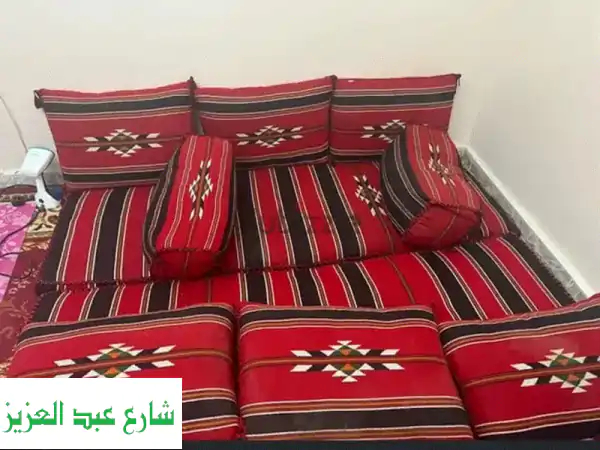 راحة ملكية مع مرتبتين وعرض برادي حصري! 🛌