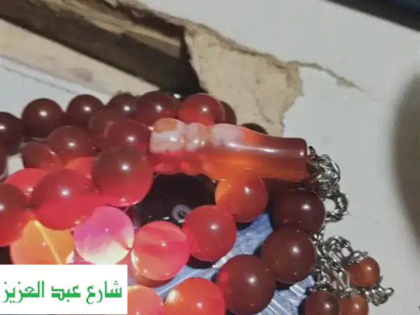 اكتشف كنوزًا ثمينة: مقتنيات وتحف فنية رائعة في الجيزة!