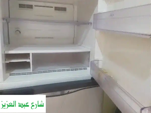 ثلاجة توشيبا 16 قدم نوفروست بخار - استخدام نظيف - فرصة لا تُفوّت!