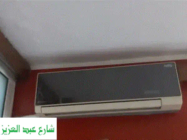تكييف LG انفرتر بارد/ساخن - كالجديد! (استخدام شهرين فقط)